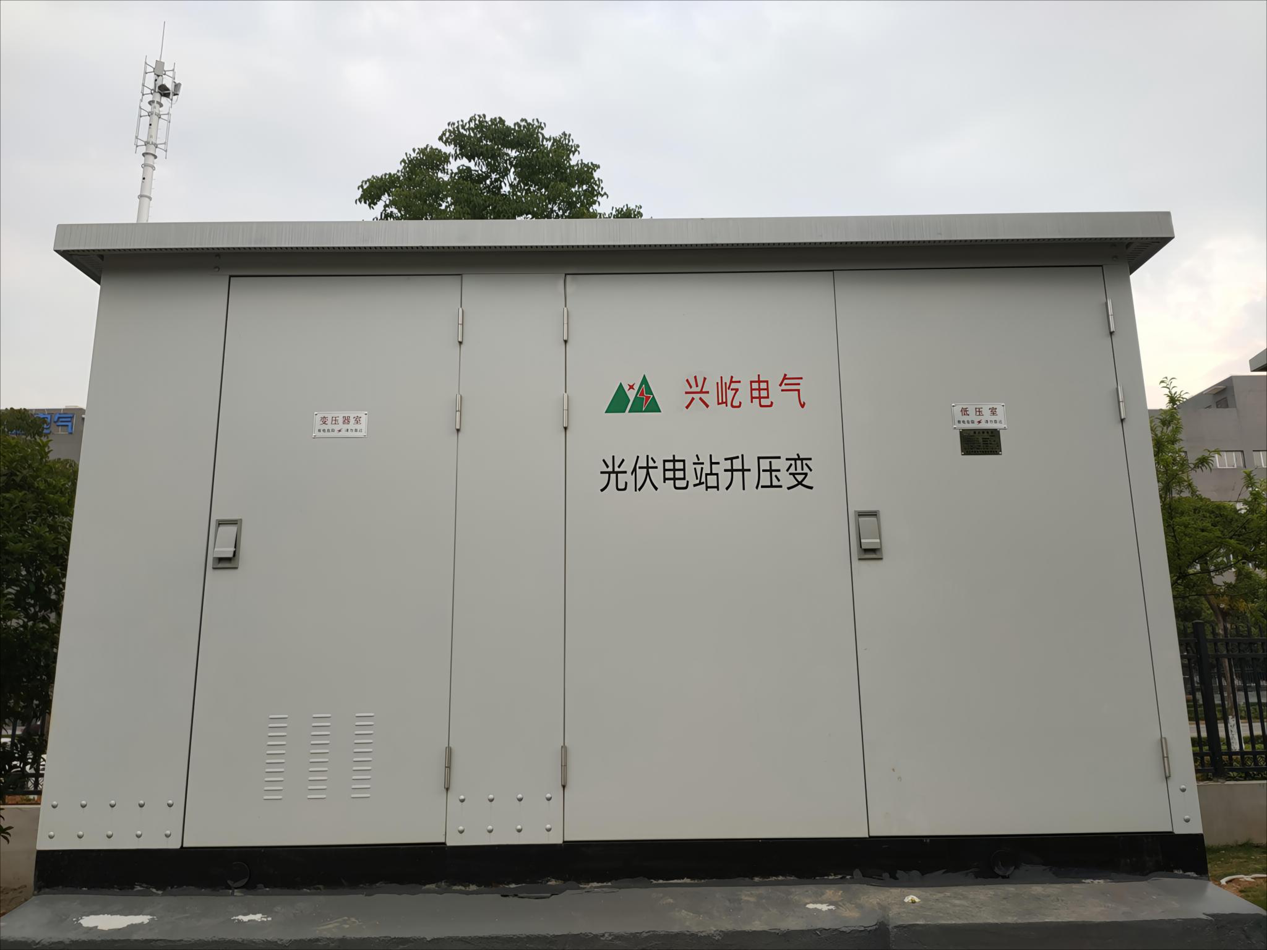 升壓變.jpg 升壓變.jpg