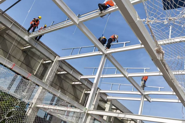 光伏支架.jpg 光伏支架.jpg